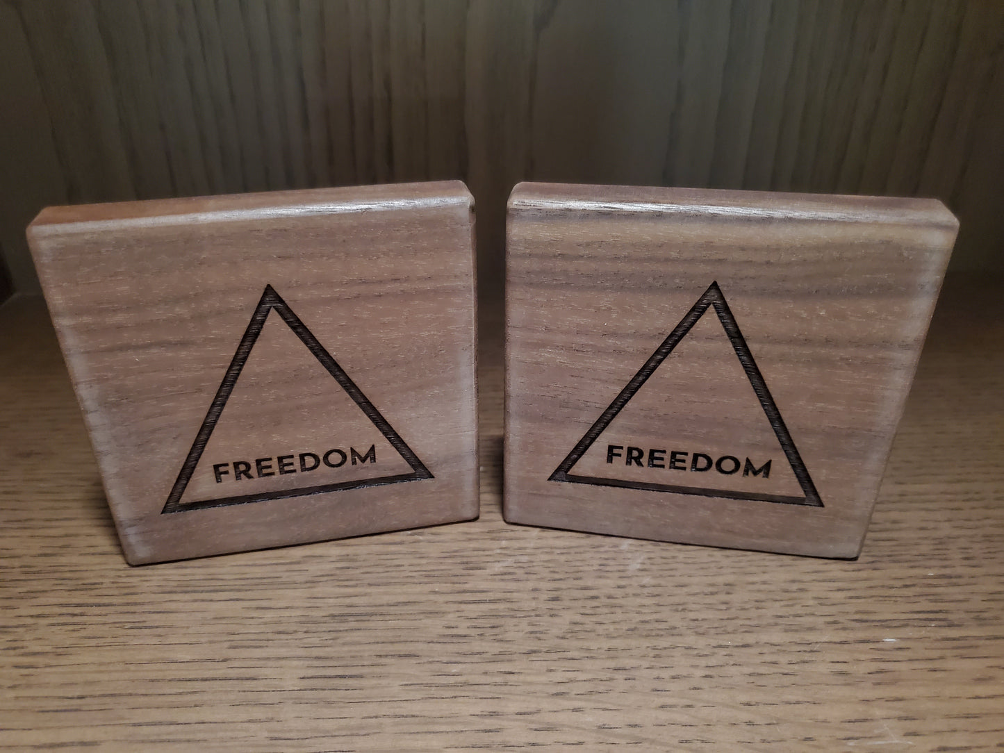 Triangle Fragrance, Freedom Triangle® Walnut Coaster Set