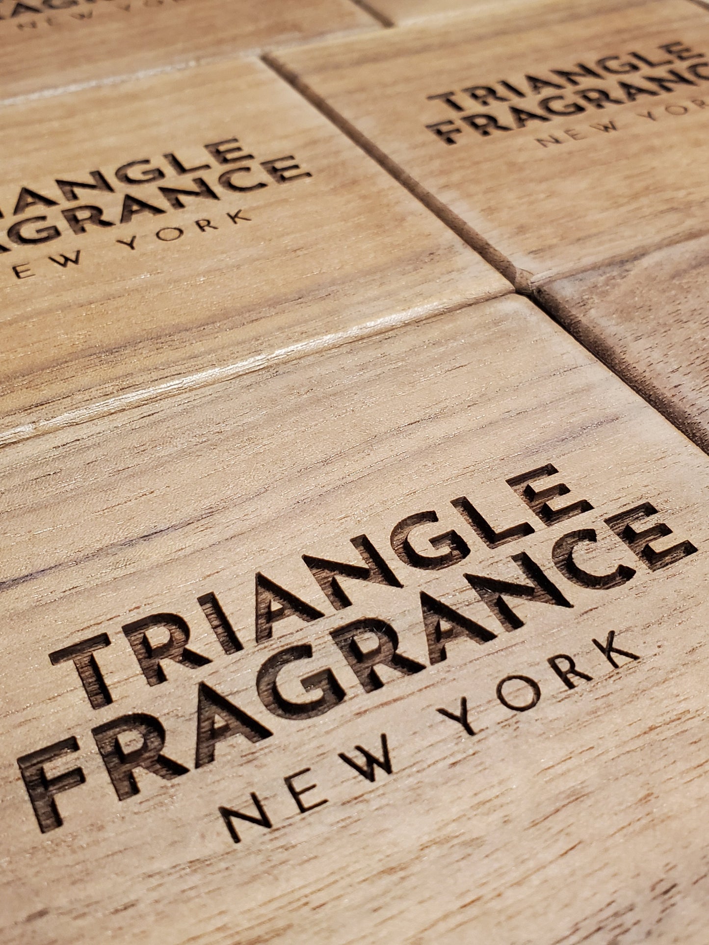 Triangle Fragrance, Freedom Triangle® Walnut Coaster Set